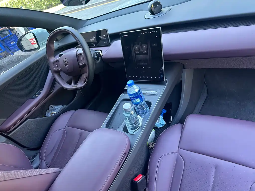 NIO ET5T — фото 22