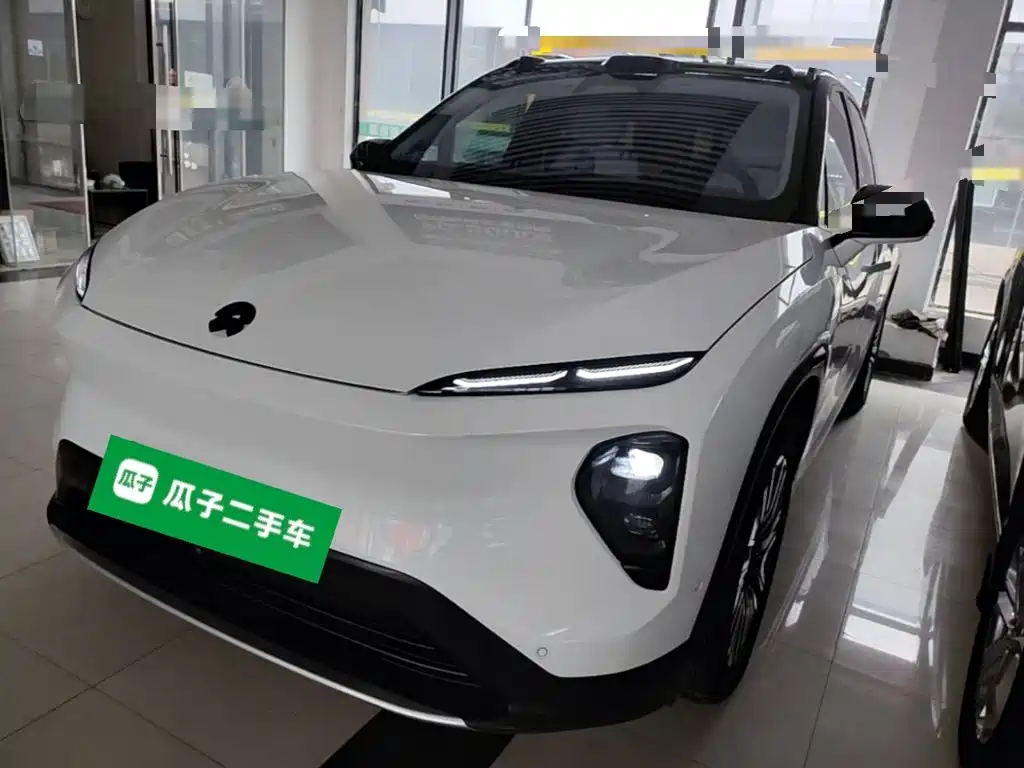 NIO ES7