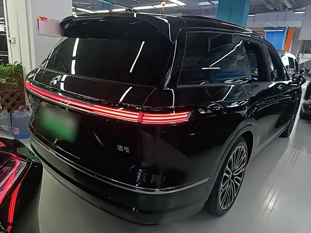 NIO ES8 — фото 7