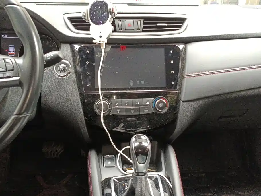 Nissan Qashqai — фото 13