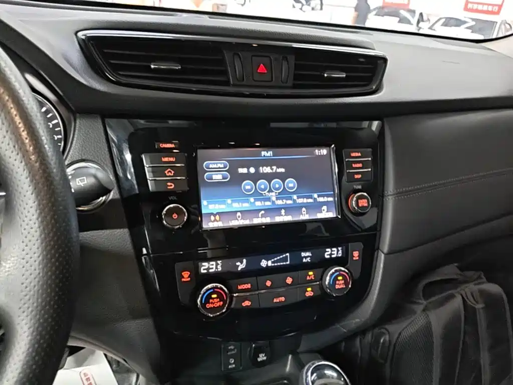 Nissan X-Trail — фото 13