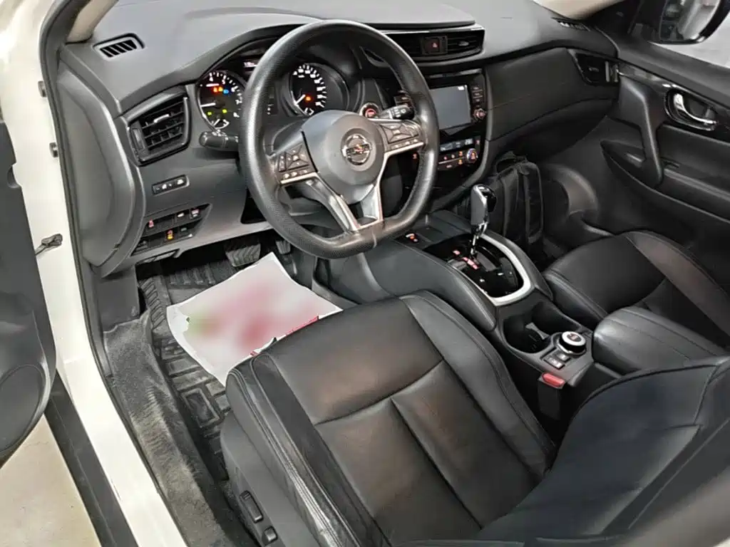 Nissan X-Trail — фото 10