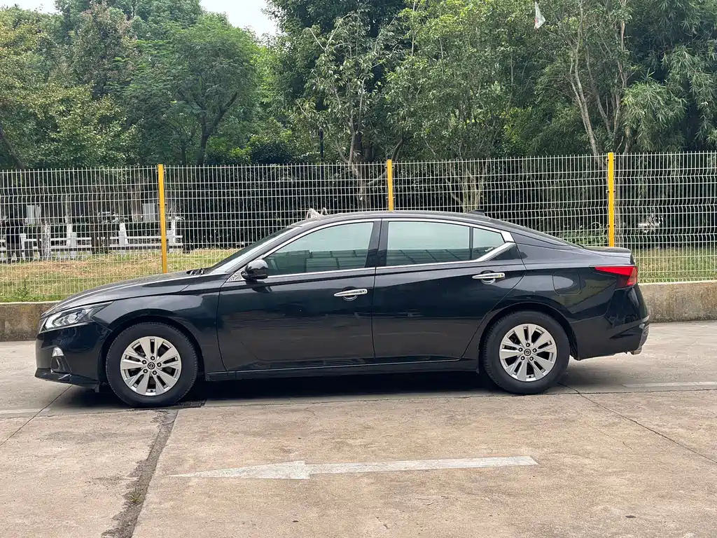 Nissan Teana — фото 5