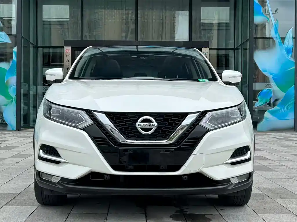 Nissan Qashqai — фото 2