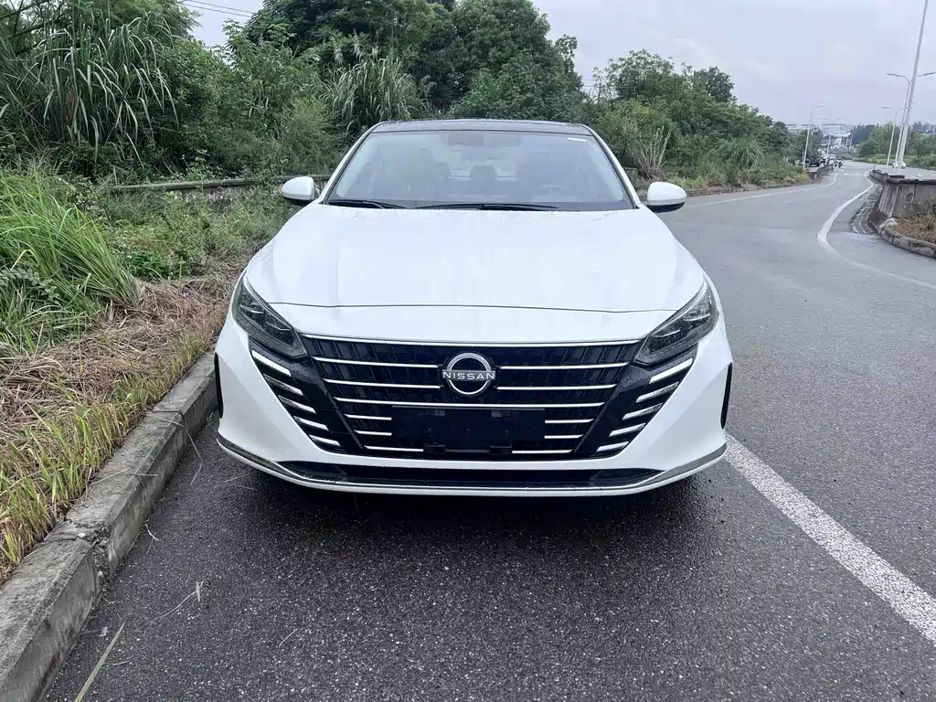 Nissan Teana — фото 2