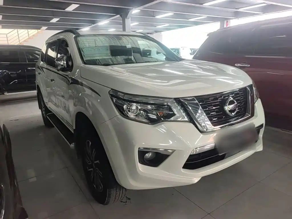 Nissan Terra — фото 4
