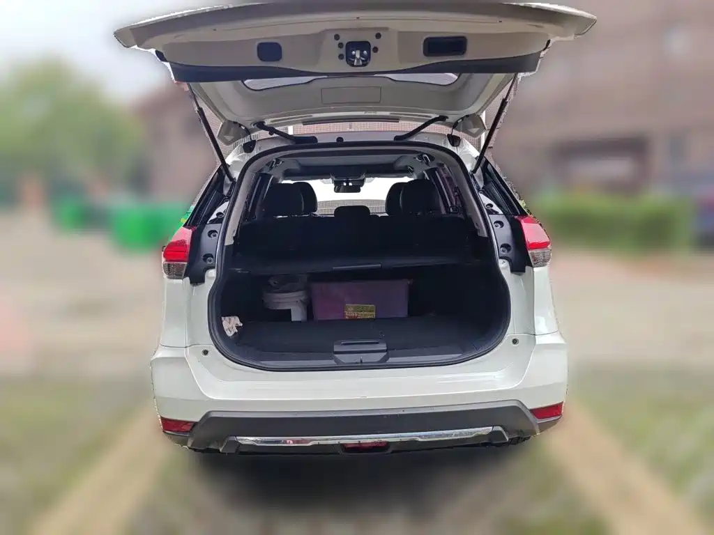 Nissan X-Trail — фото 20