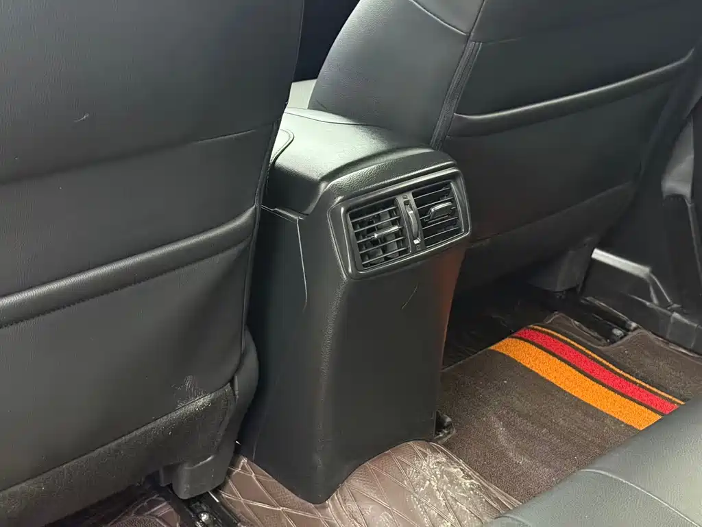 Nissan X-Trail — фото 17