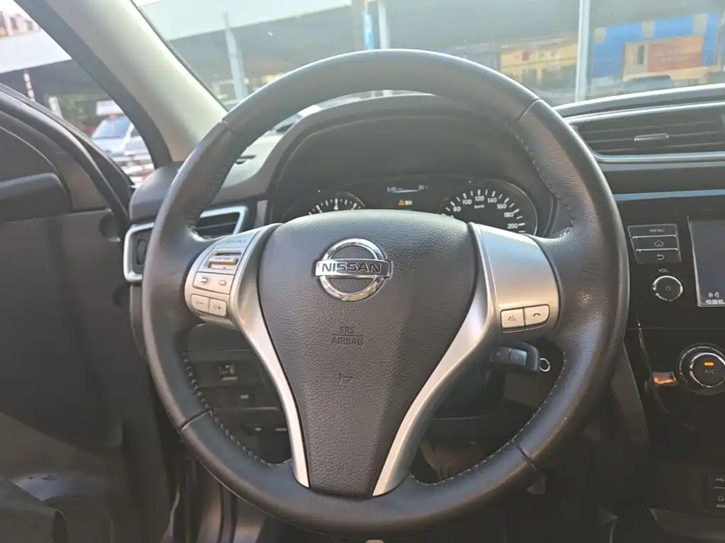 Nissan Qashqai — фото 11