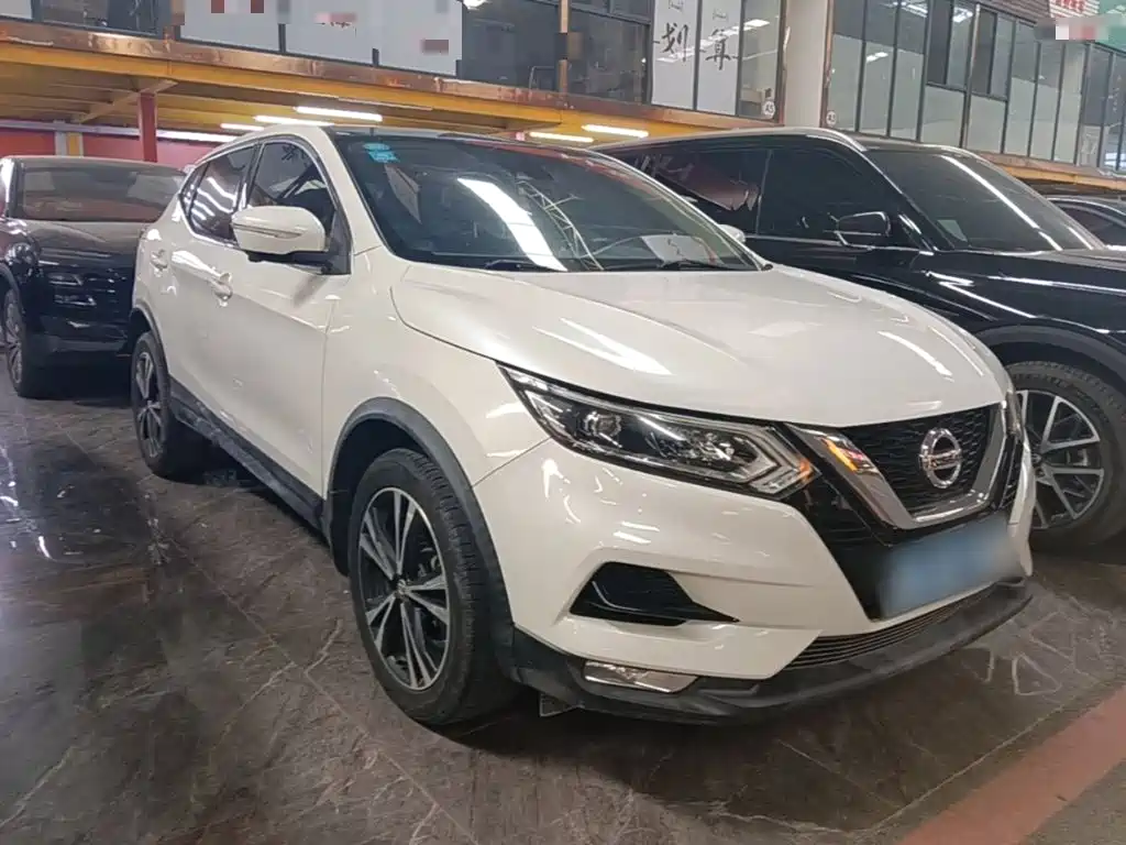 Nissan Qashqai — фото 4