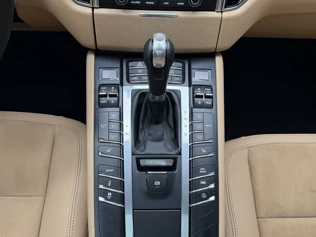 Porsche Macan — фото 6