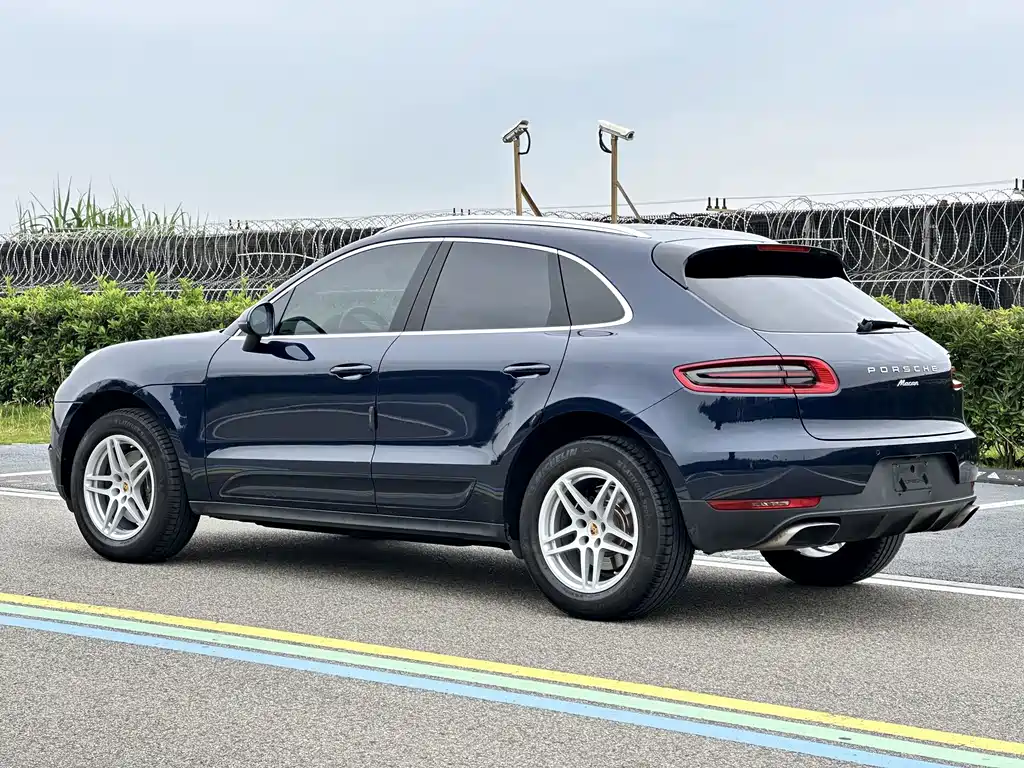 Porsche Macan — фото 5