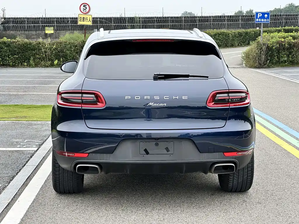 Porsche Macan — фото 6