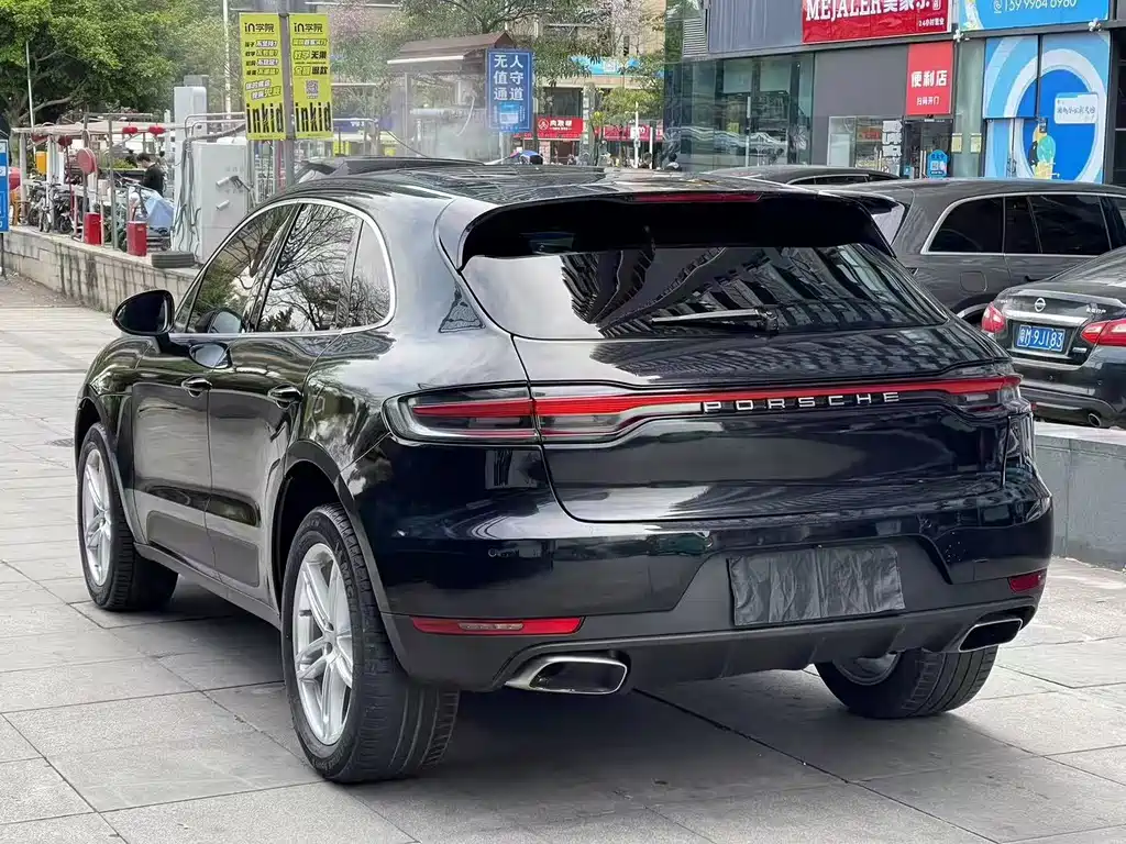 Porsche Macan — фото 7