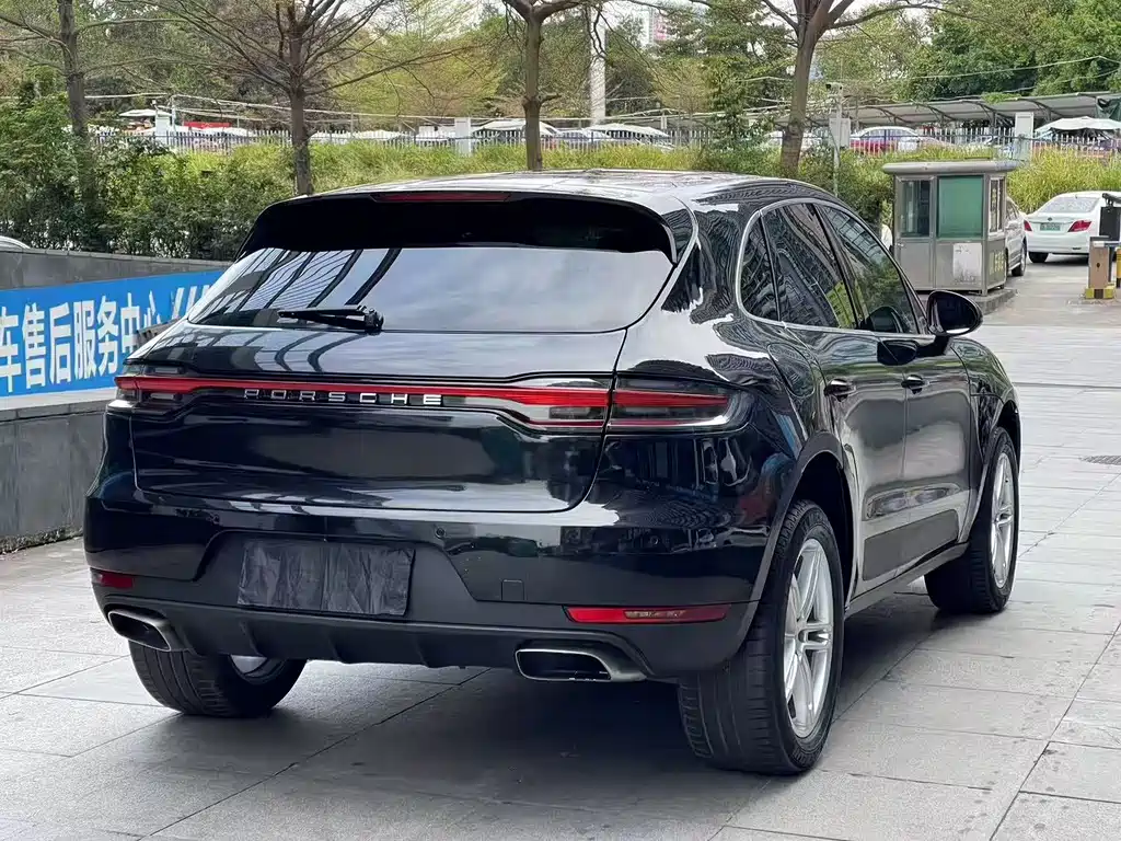 Porsche Macan — фото 9