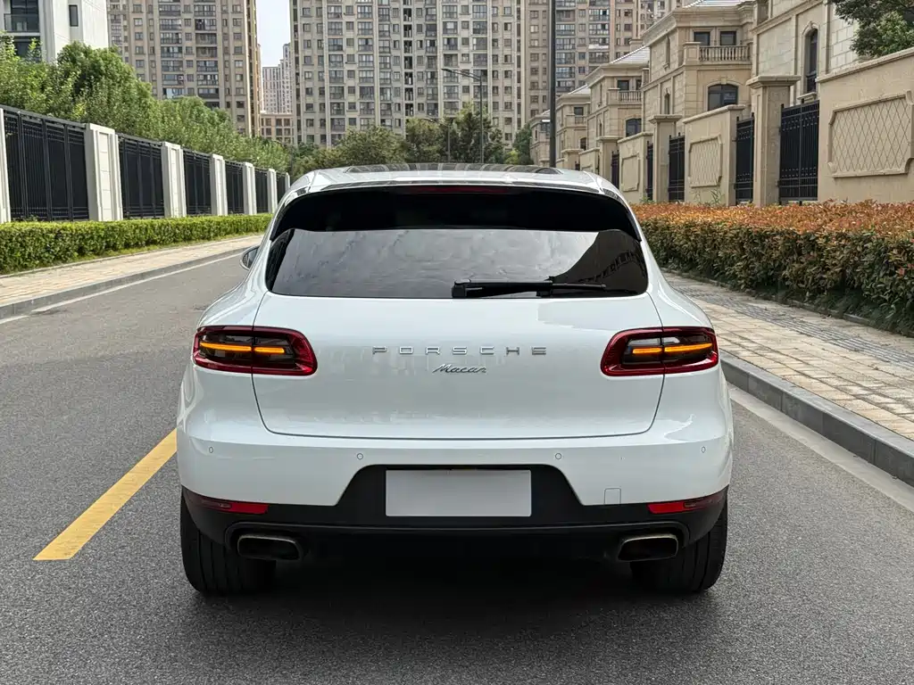 Porsche Macan — фото 4