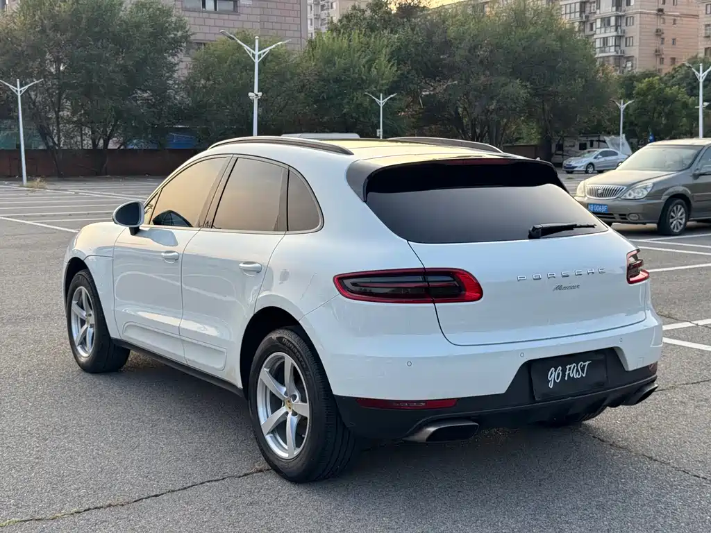 Porsche Macan — фото 6