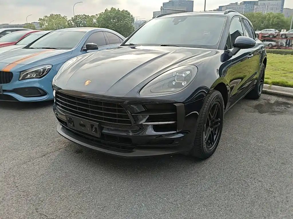 Porsche Macan — фото 24