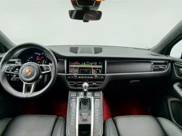 Porsche Macan — фото 10