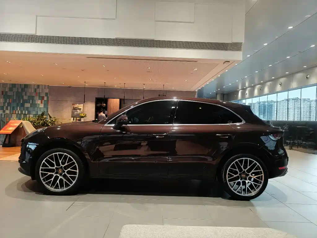 Porsche Macan — фото 10