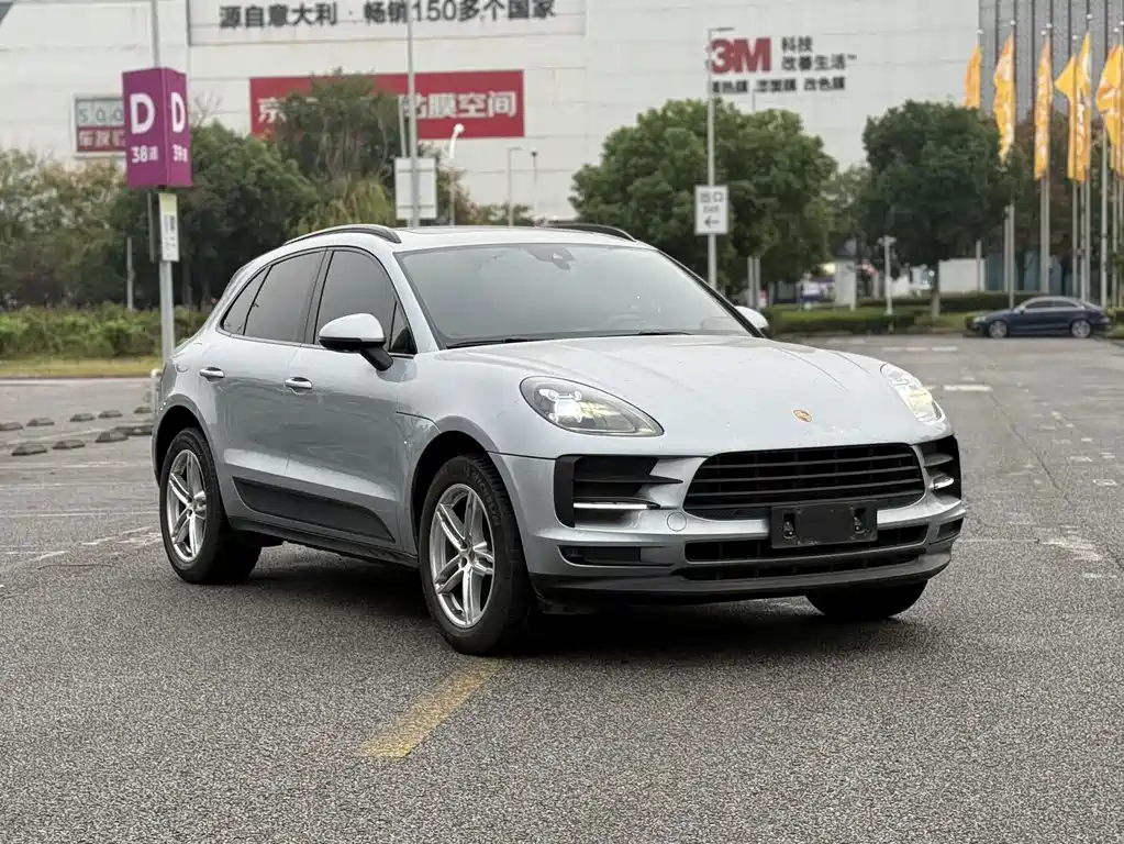Porsche Macan — фото 5