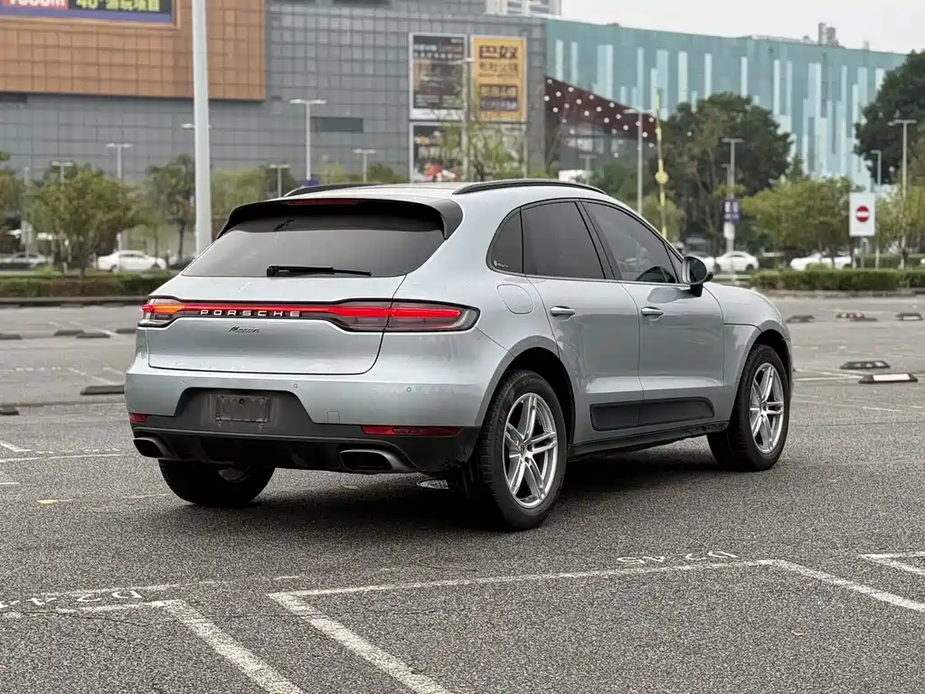 Porsche Macan — фото 7