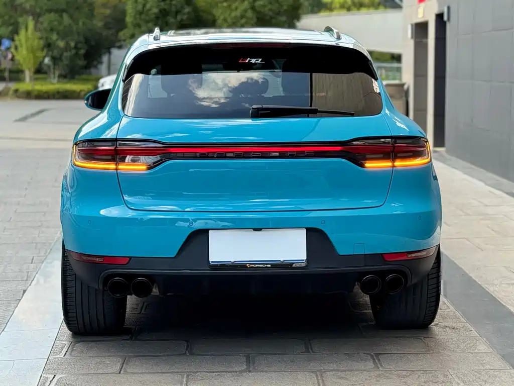Porsche Macan — фото 38