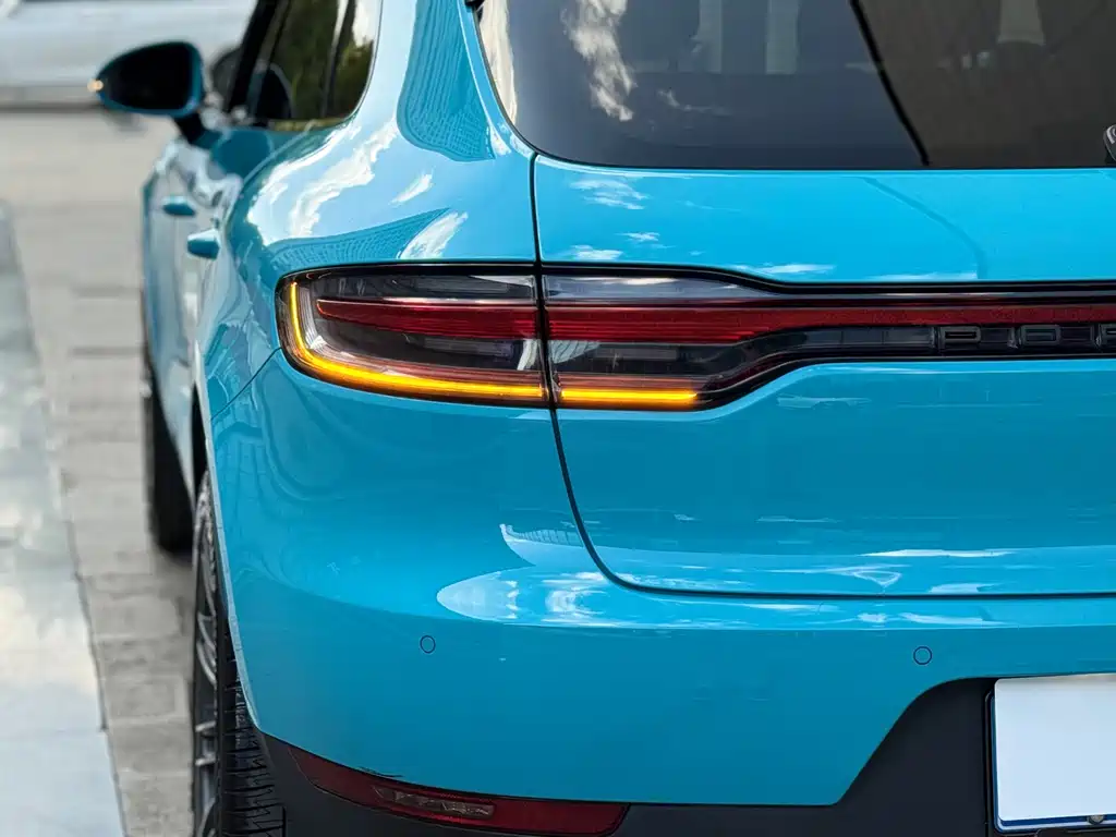 Porsche Macan — фото 39