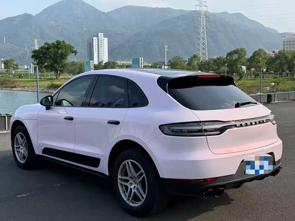 Porsche Macan — фото 9