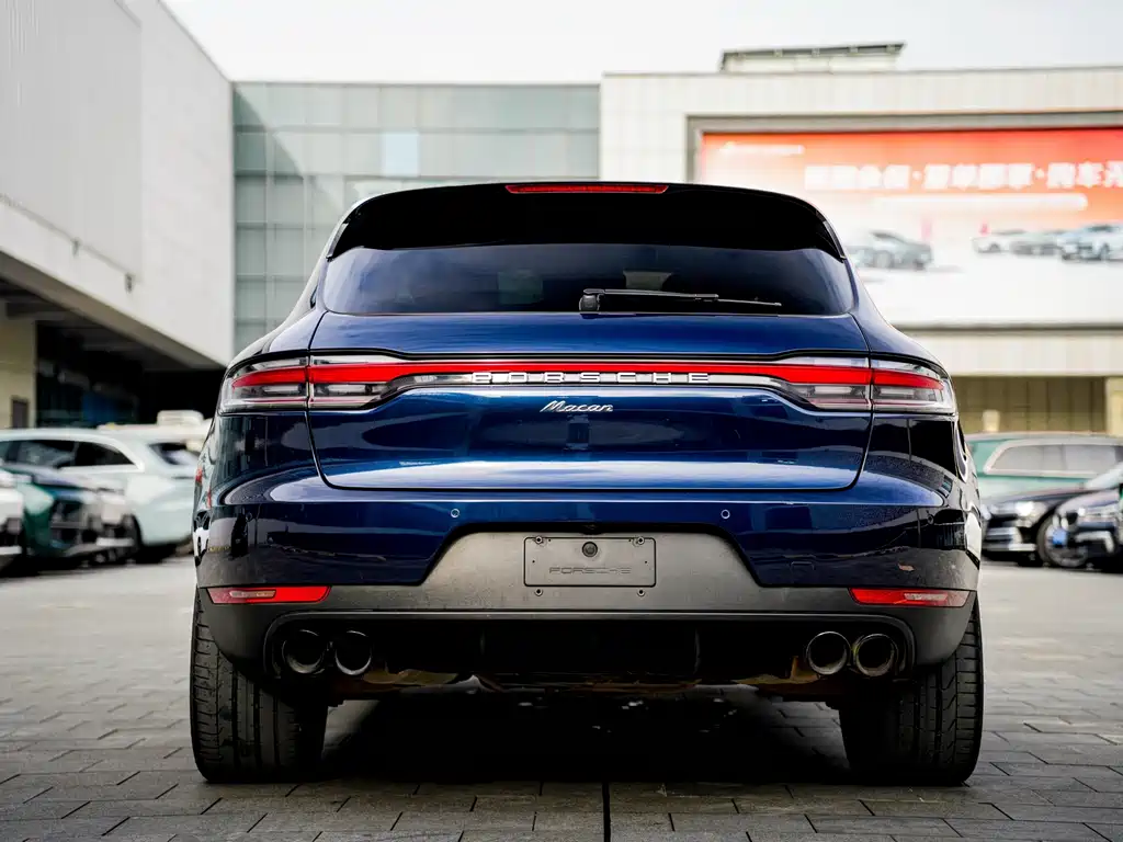 Porsche Macan — фото 20