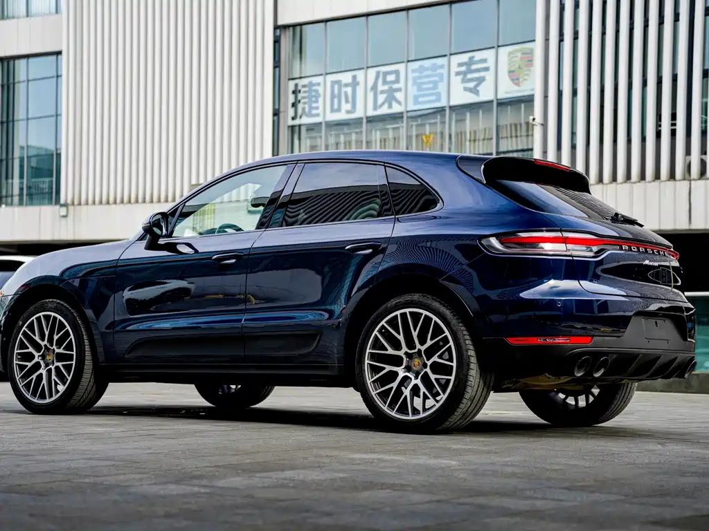 Porsche Macan — фото 21