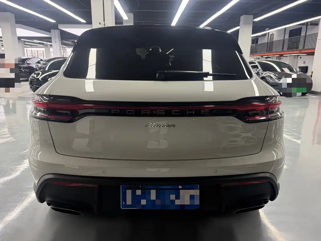 Porsche Macan — фото 18