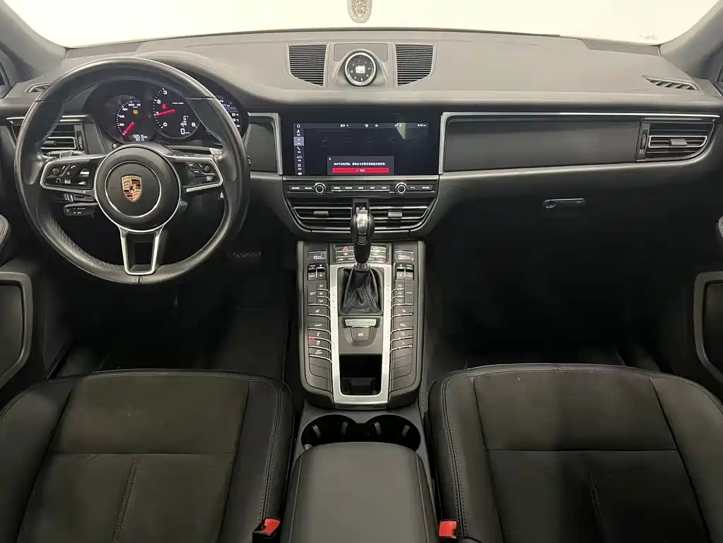 Porsche Macan — фото 7