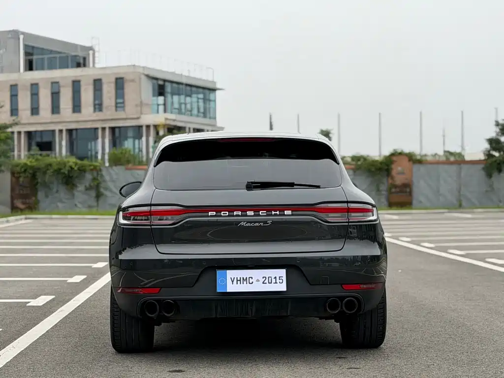 Porsche Macan — фото 22