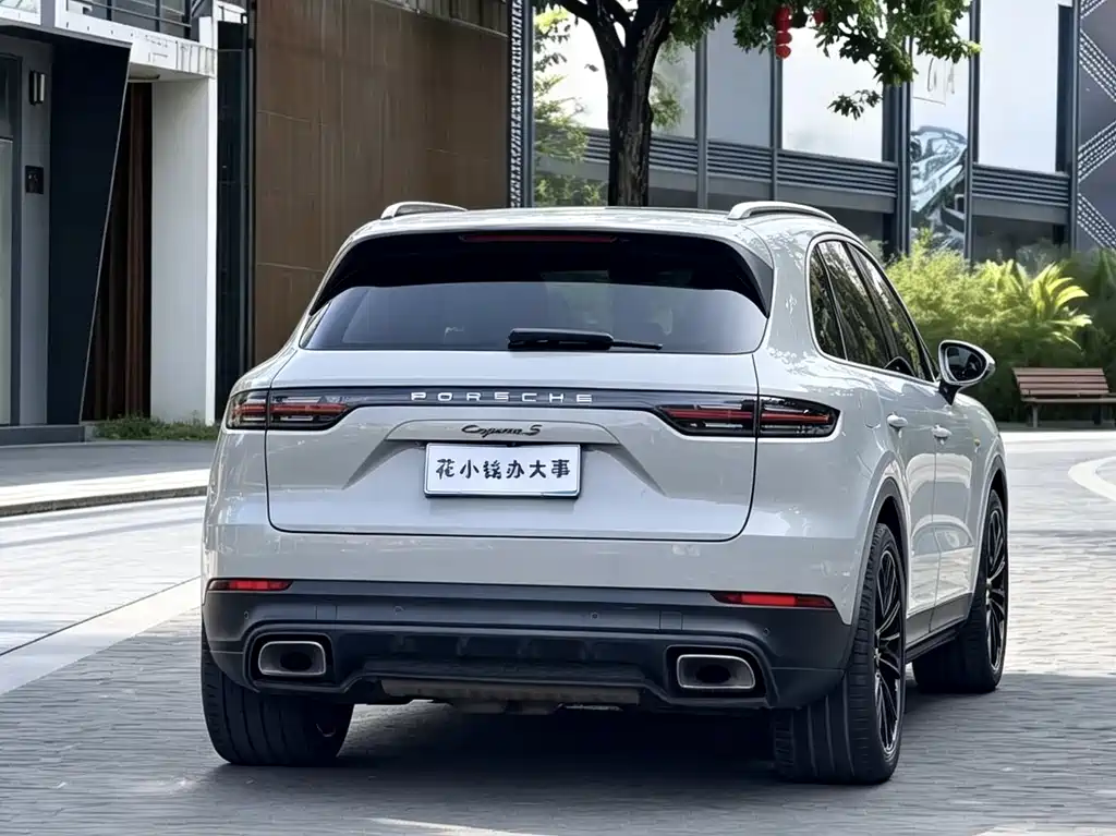 Porsche Cayenne — фото 8