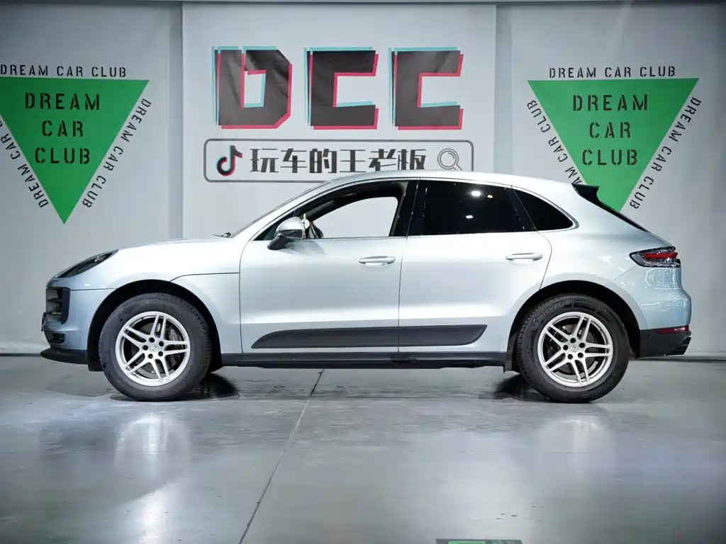 Porsche Macan — фото 44
