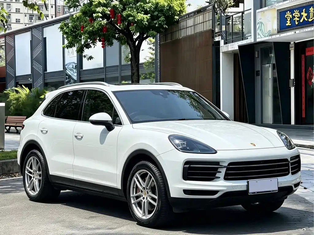 Porsche Cayenne — фото 2