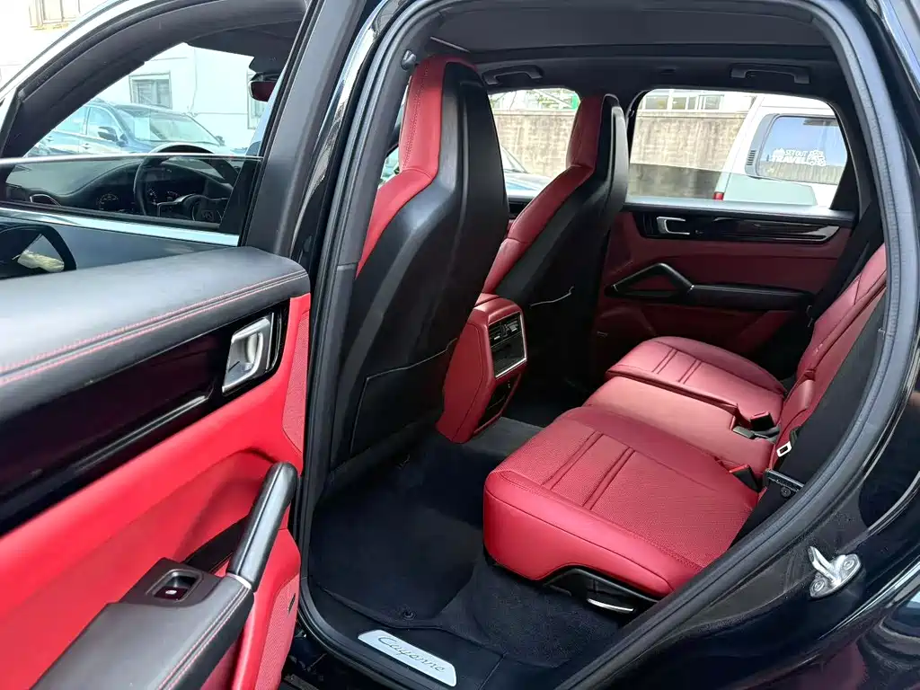 Porsche Cayenne Hybrid — фото 4