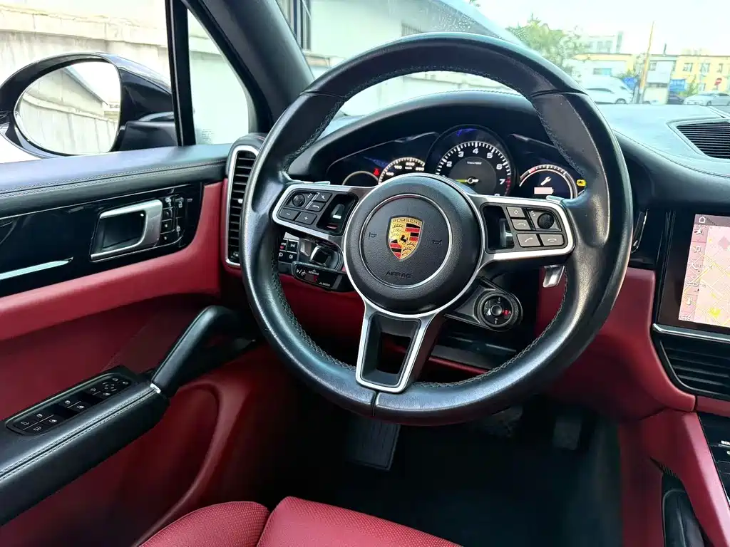 Porsche Cayenne Hybrid — фото 6