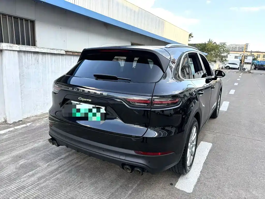 Porsche Cayenne Hybrid — фото 9