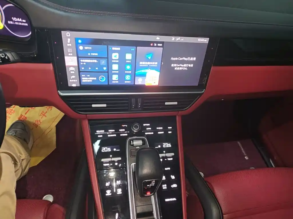 Porsche Cayenne Hybrid — фото 13