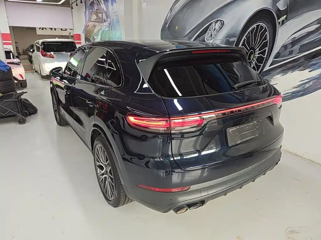 Porsche Cayenne Hybrid — фото 5