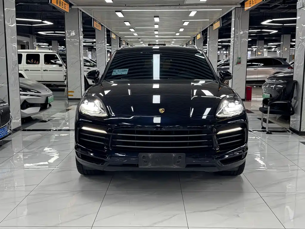 Porsche Cayenne — фото 2