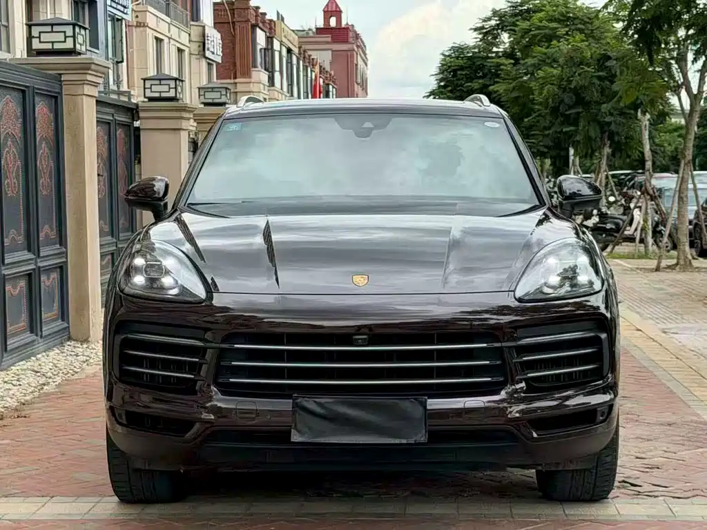 Porsche Cayenne — фото 2