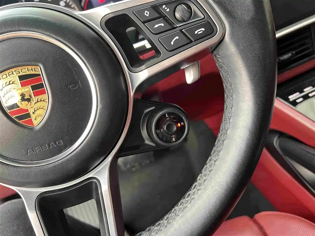 Porsche Cayenne Hybrid — фото 7