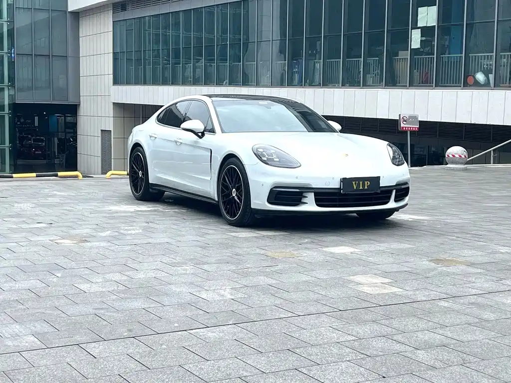 Porsche Panamera — фото 2