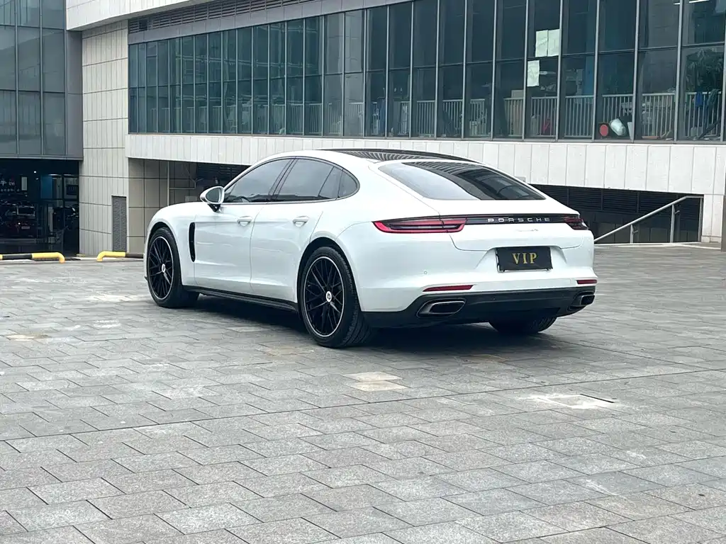 Porsche Panamera — фото 12
