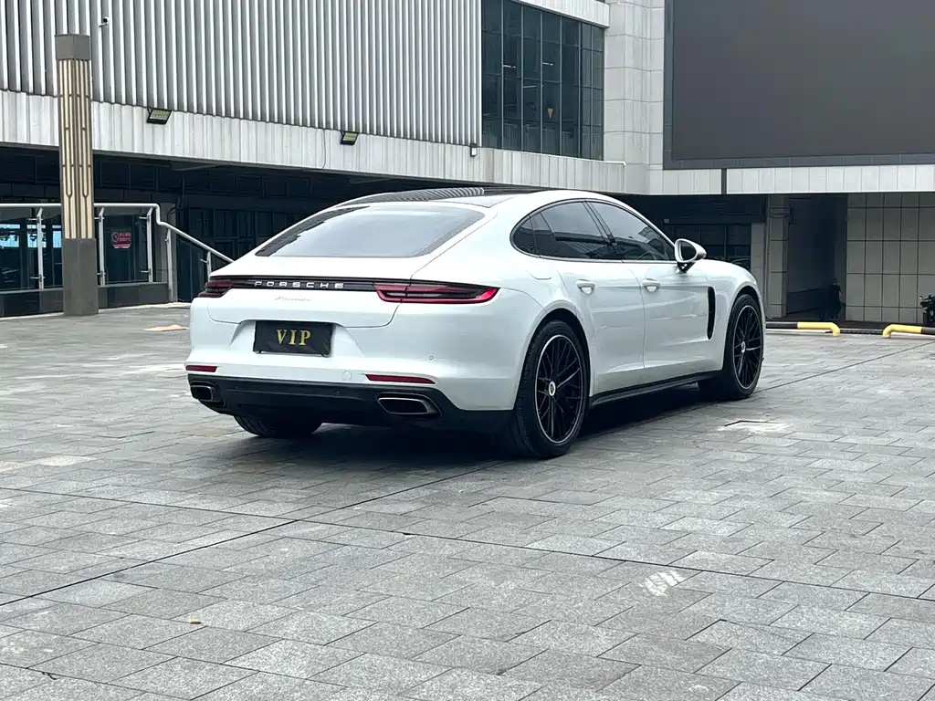 Porsche Panamera — фото 10