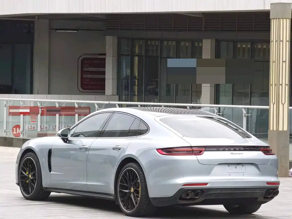 Porsche Panamera — фото 18
