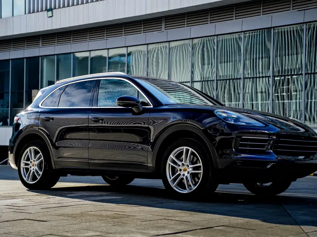 Porsche Cayenne — фото 3